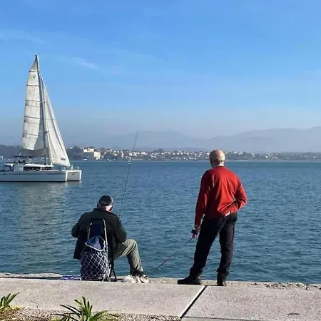 El Pisuco De Lu Entre Puertochico Y El Sardinero *