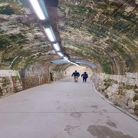 El Pisuco De Lu Entre Puertochico Y El Sardinero * Santander