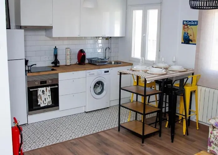 El Pisuco De Lu Entre Puertochico Y El Sardinero *