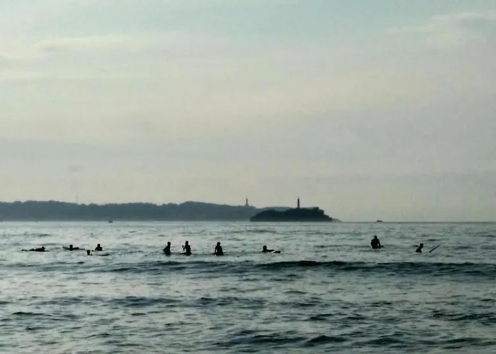 El Pisuco De Lu Entre Puertochico Y El Sardinero