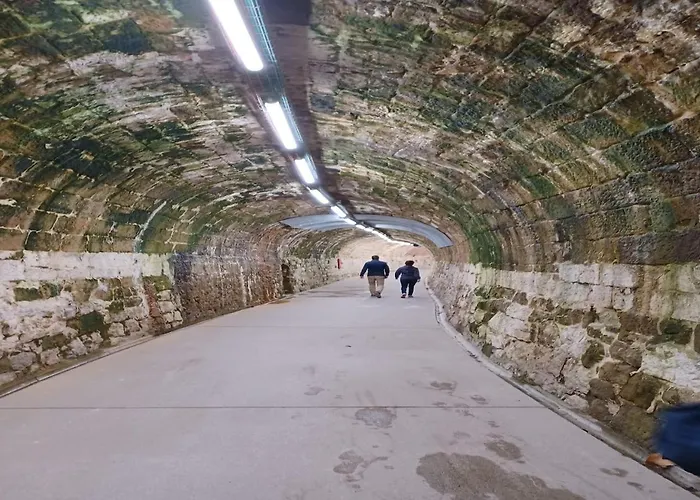El Pisuco De Lu Entre Puertochico Y El Sardinero * Santander