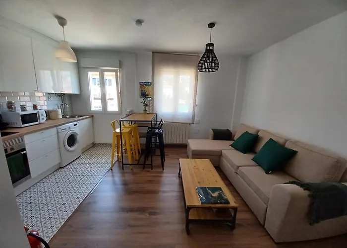 Apartment El Pisuco De Lu Entre Puertochico Y El Sardinero